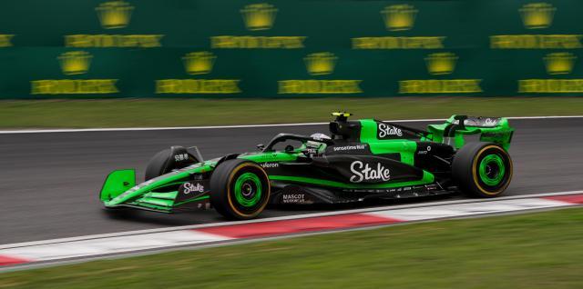 赏金女王模拟器-F1中国站排位赛汉密尔顿Q1爆冷淘汰 周冠宇第16