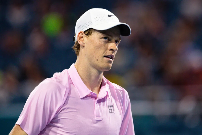 赏金女王试玩-辛纳打破费德勒一大纪录，迪米十四年纪录惨遭终结|迪米特洛夫|阿尔卡拉斯|蒙特卡洛大师赛|扬尼克-辛纳|ATP_新浪新闻